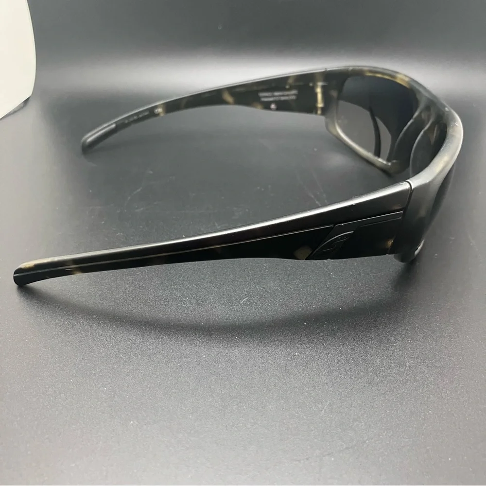 SMITH Black and Tortoise Sunglasses - Picture 9 of 9